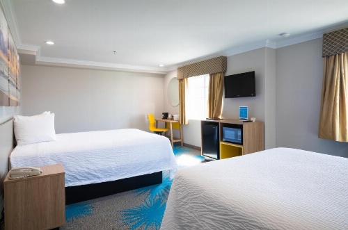 Days Inn by Wyndham Santa Monica image 20