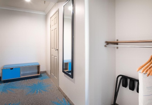 Days Inn by Wyndham Santa Monica image 43